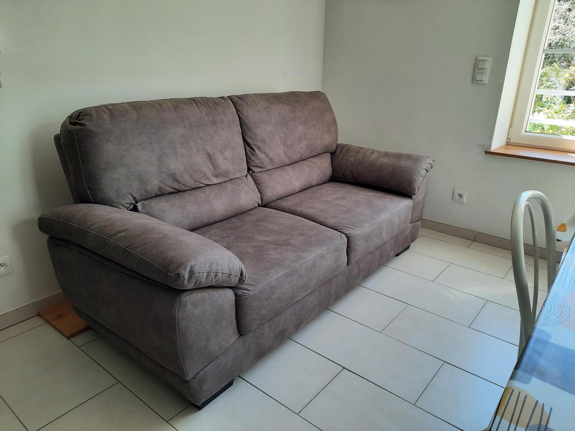 Locations Sylvittel Apartment Стая снимка
